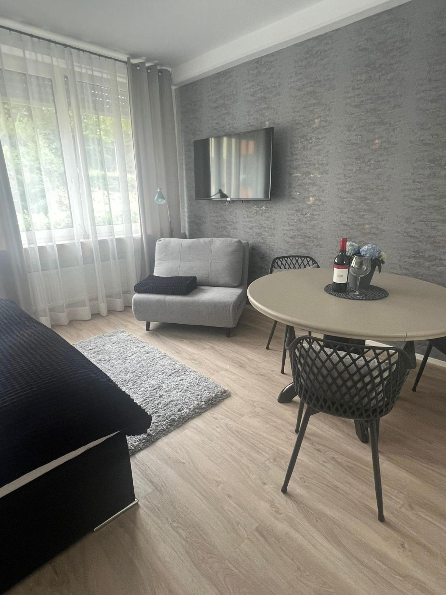 Alpha Rooms Backnang Esterno foto
