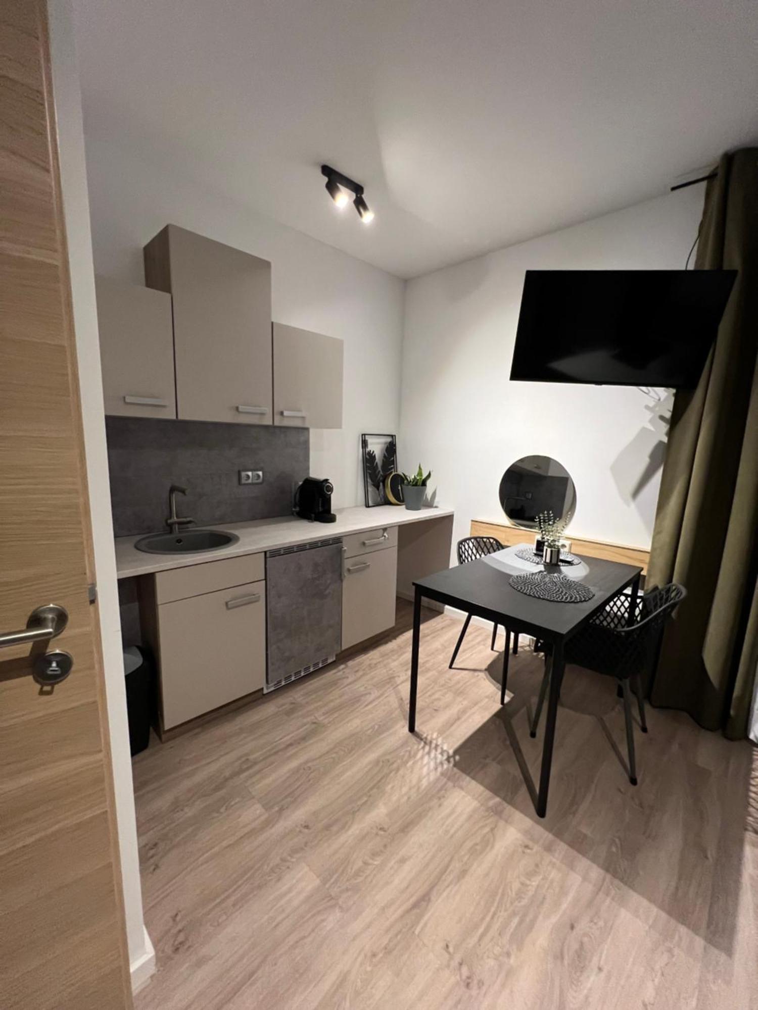 Alpha Rooms Backnang Esterno foto