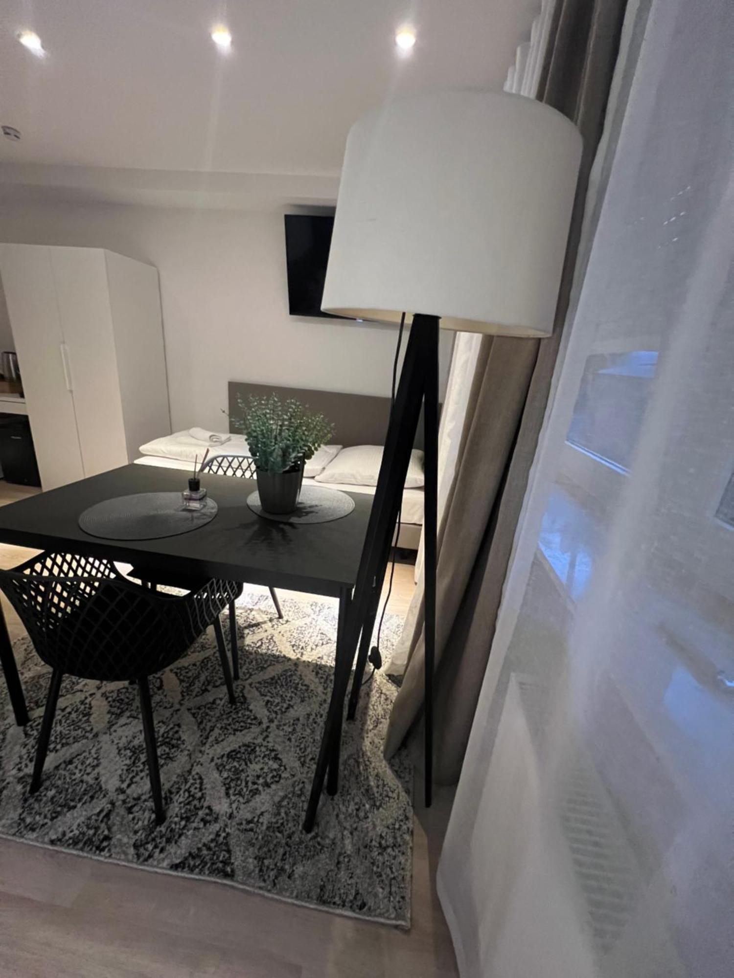 Alpha Rooms Backnang Esterno foto